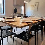 Quiet House For 12 People Near Cité Сasa de vacaciones *