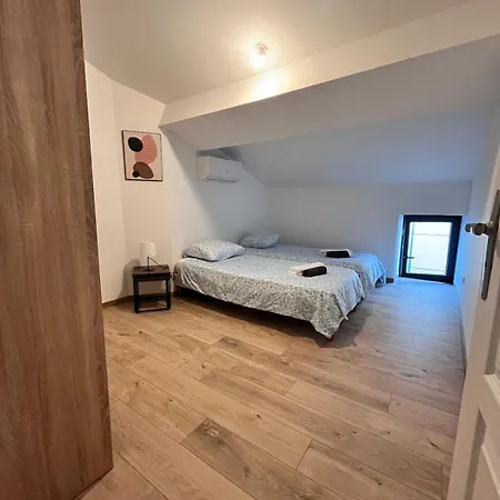 Ferienhaus Quiet House For 12 People Near Cite *