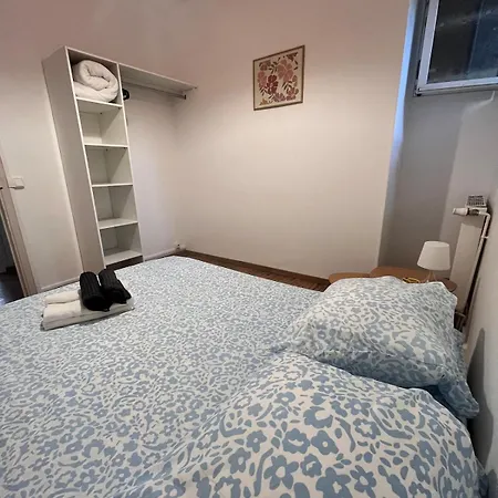 Quiet House For 12 People Near Cite Nyaraló *