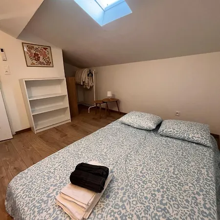 Quiet House For 12 People Near Cite Nyaraló