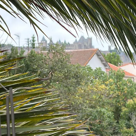 Nyaraló Quiet House For 12 People Near Cite