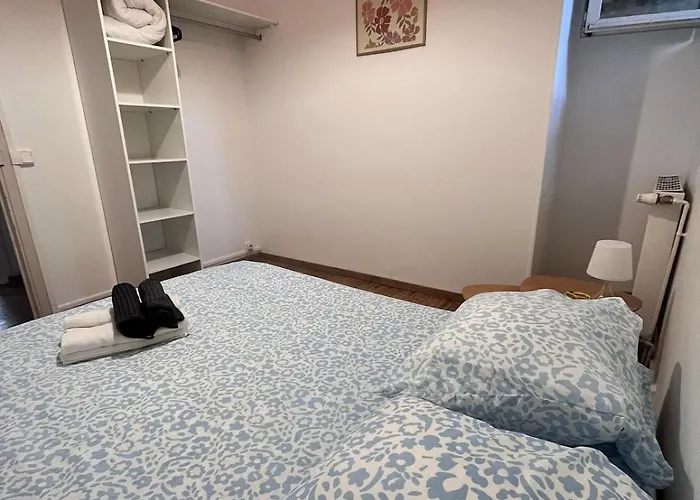 Quiet House For 12 People Near Cite Holiday home *