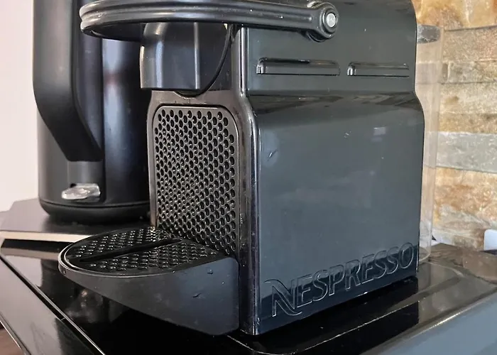 Будинок відпочинку Quiet House For 12 People Near Cite