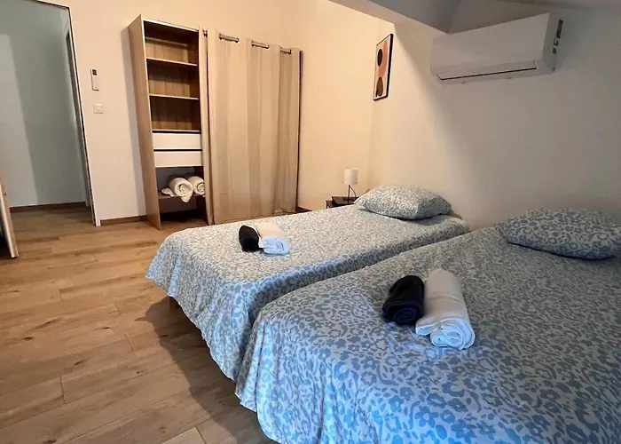 Holiday home Quiet House For 12 People Near Cite *